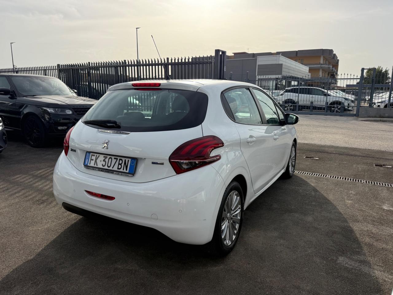 Peugeot 208 1.2 Benzina 82 5 porte Allure