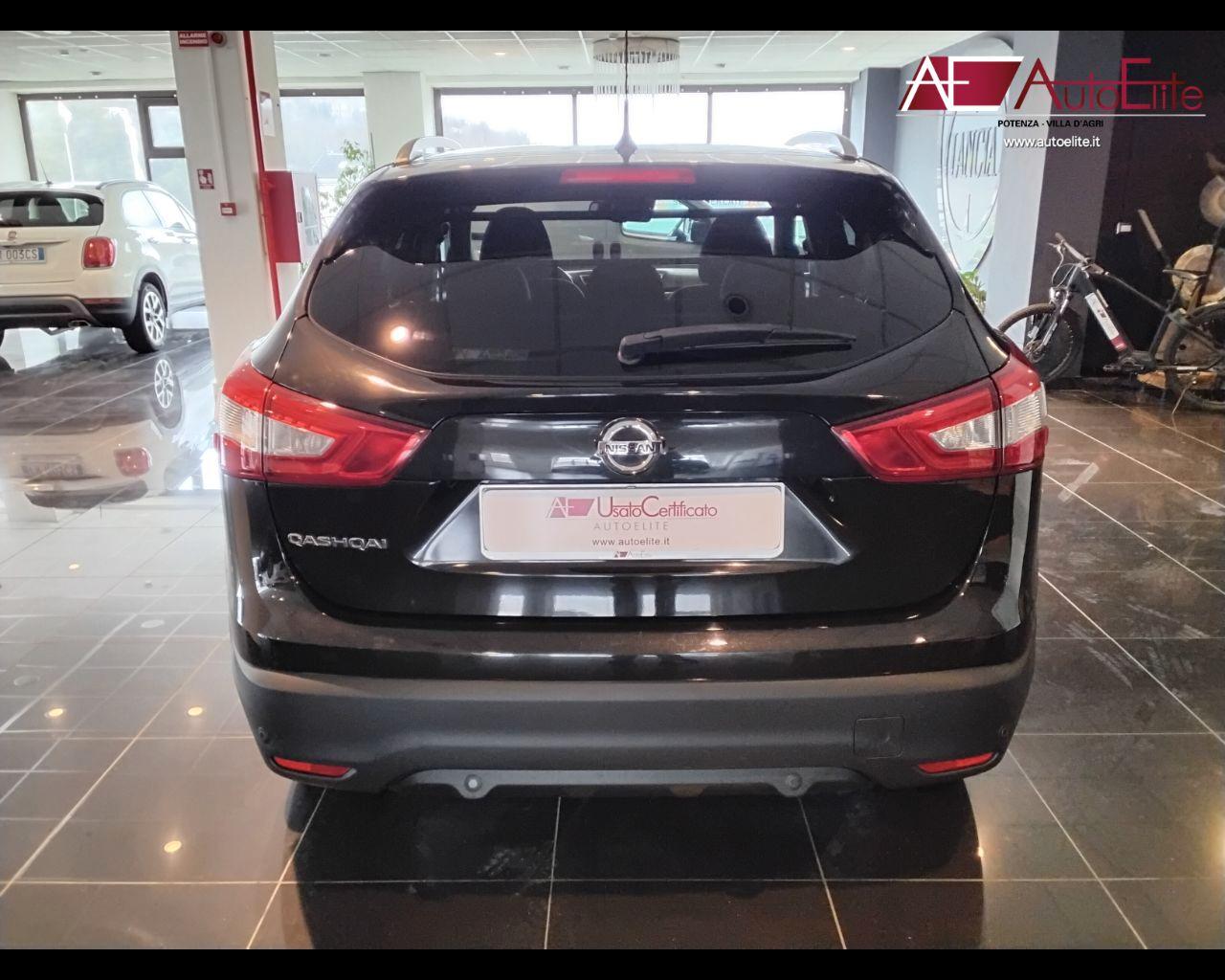 NISSAN Qashqai 1.6 dCi 4WD N-Connecta