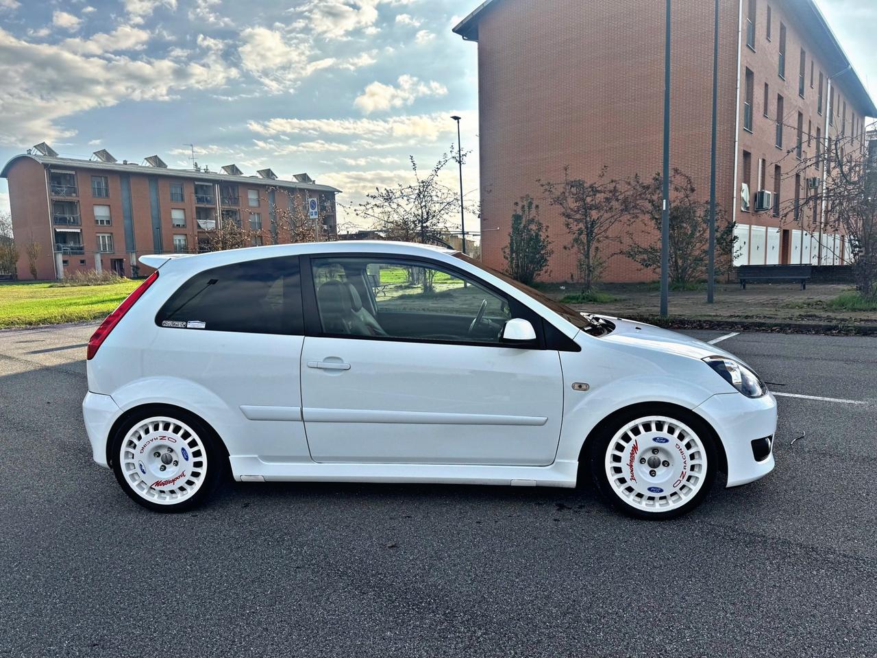 Ford Fiesta 2.0 16V 3p. ST 150cv