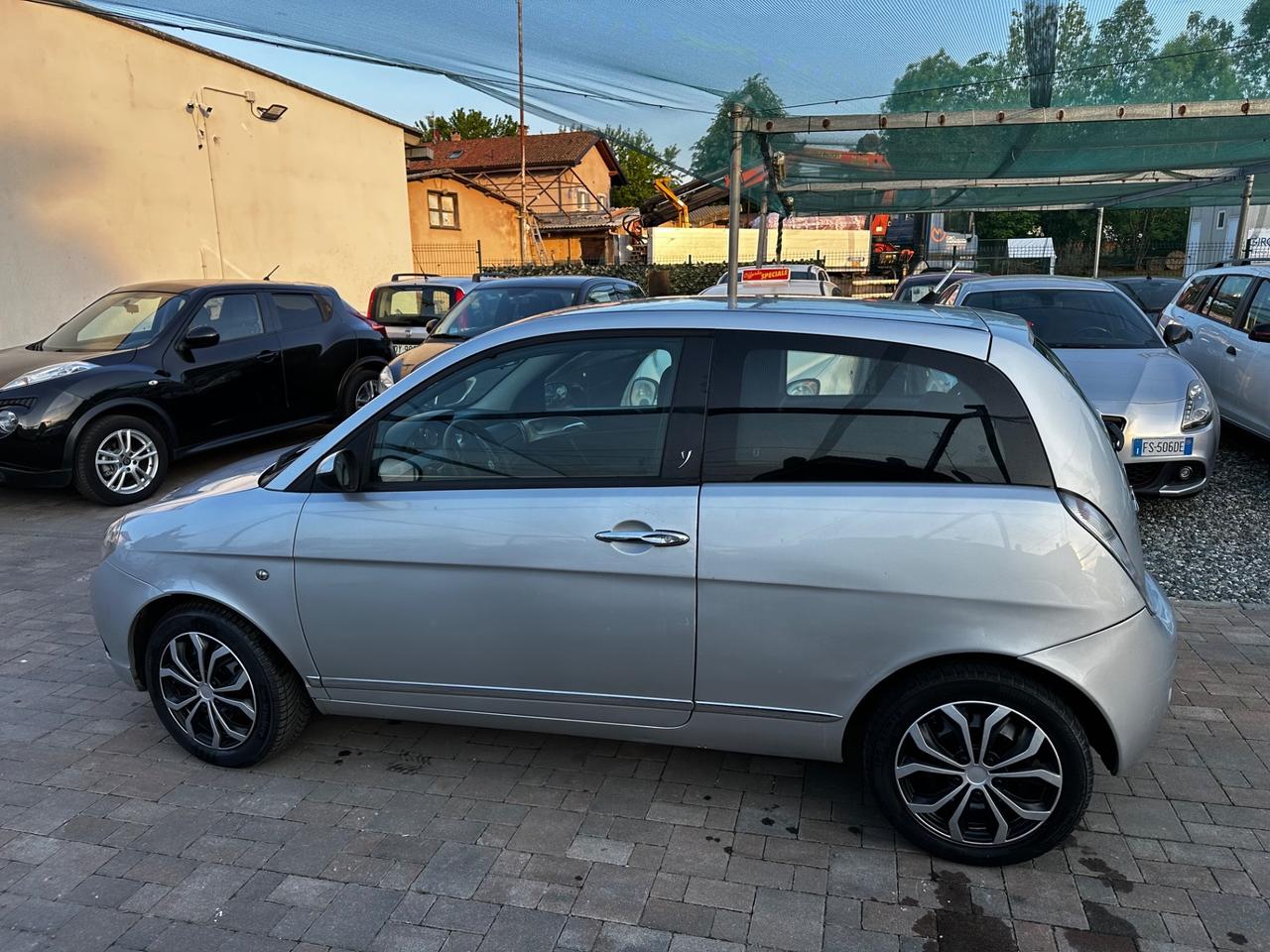Lancia Ypsilon 1.2 ModaMilano