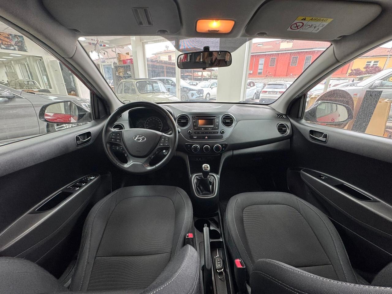 Hyundai i10 1.0 MPI Sound Edition