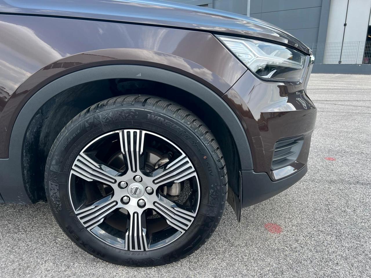 Volvo XC40 D3 Inscription * AUTOCARRO N1