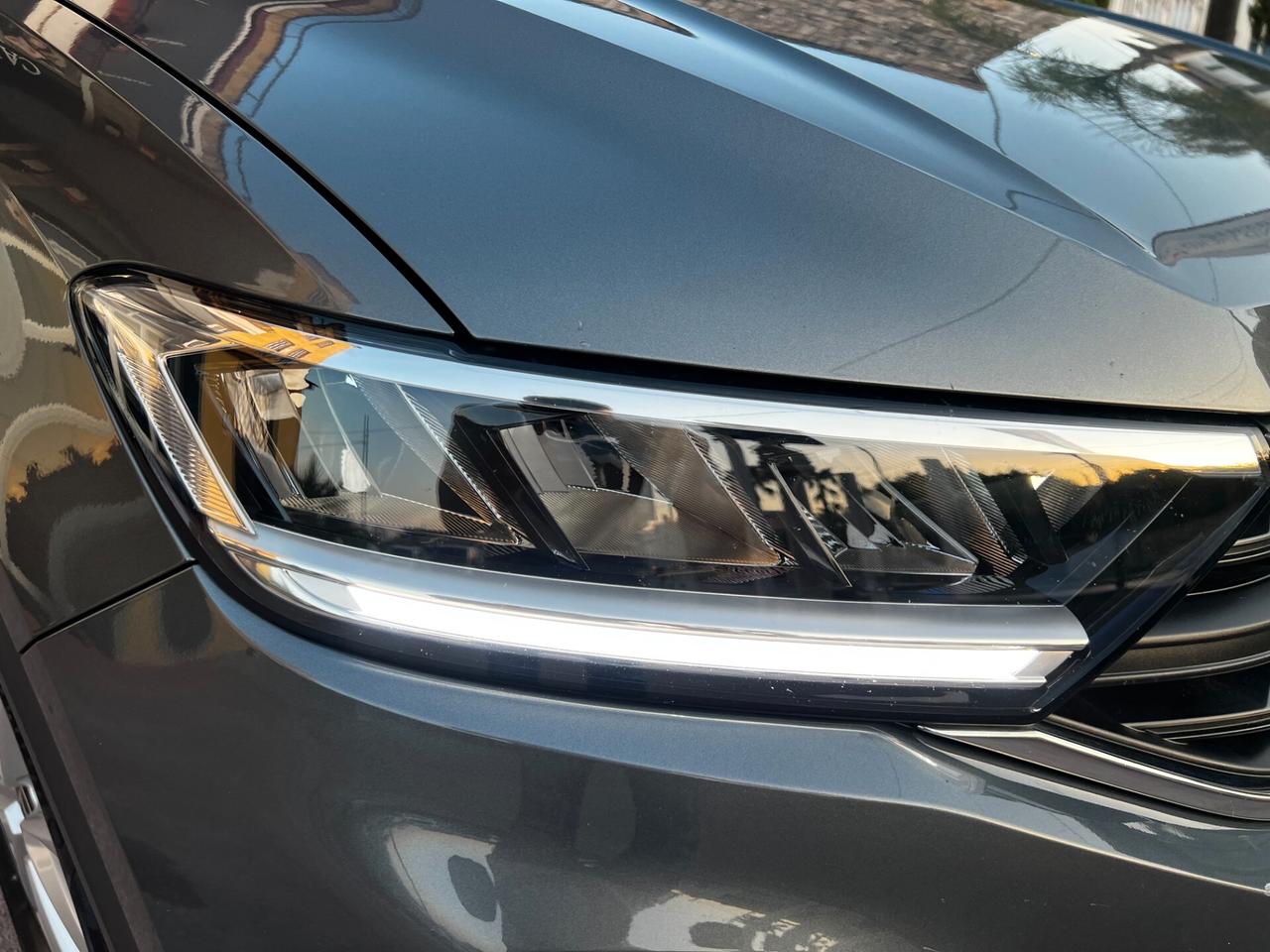 Volkswagen T-Roc 2.0 TDI SCR 150 CV DSG -2023