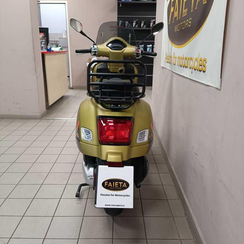 Vespa GTS 300 Super Sport - 2024