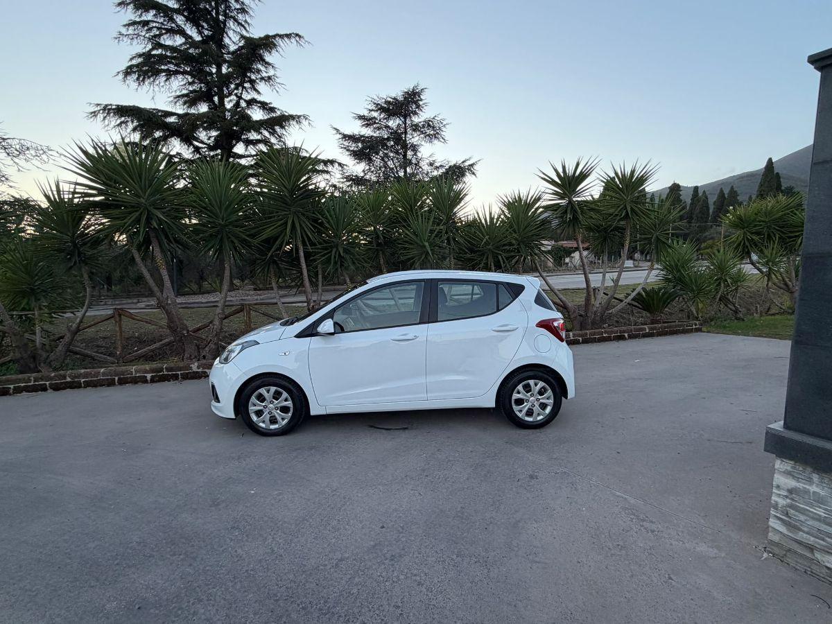 HYUNDAI - i10 - 1.0 LPGI Econext Sound Edition