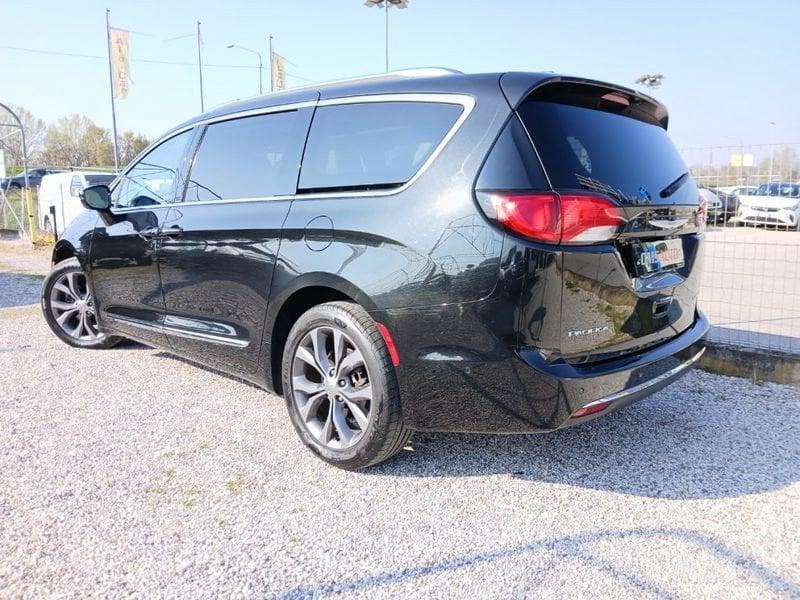 Chrysler Pacifica 3.6L V6 Limited 7 posti