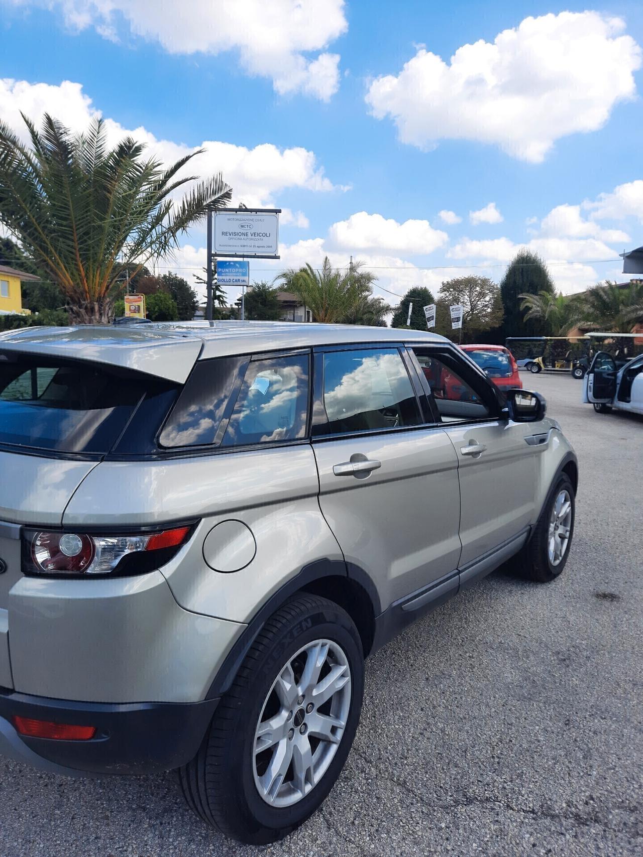 Land Rover Range Rover Evoque Range Rover Evoque 2.2 TD4 5p. Dynamic