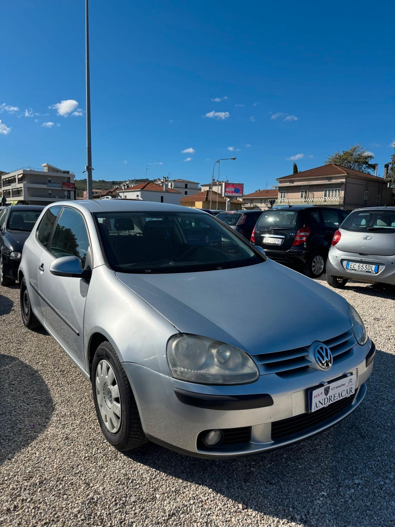 Volkswagen Golf 1.4 3p. Trendline