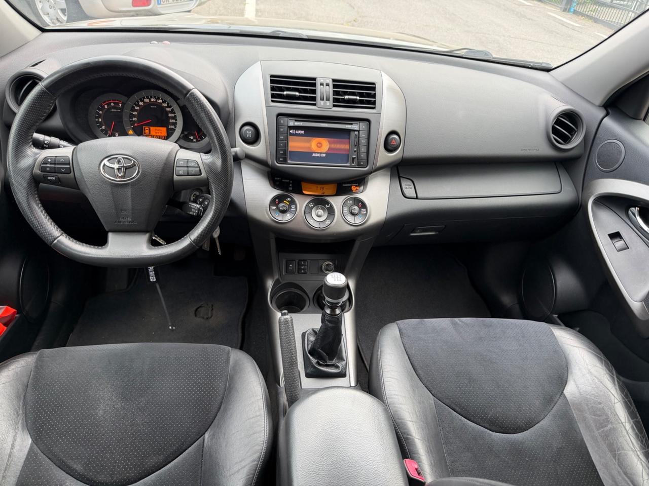 Toyota RAV 4 RAV4 Crossover 2.2 D-Cat 177 CV Executive