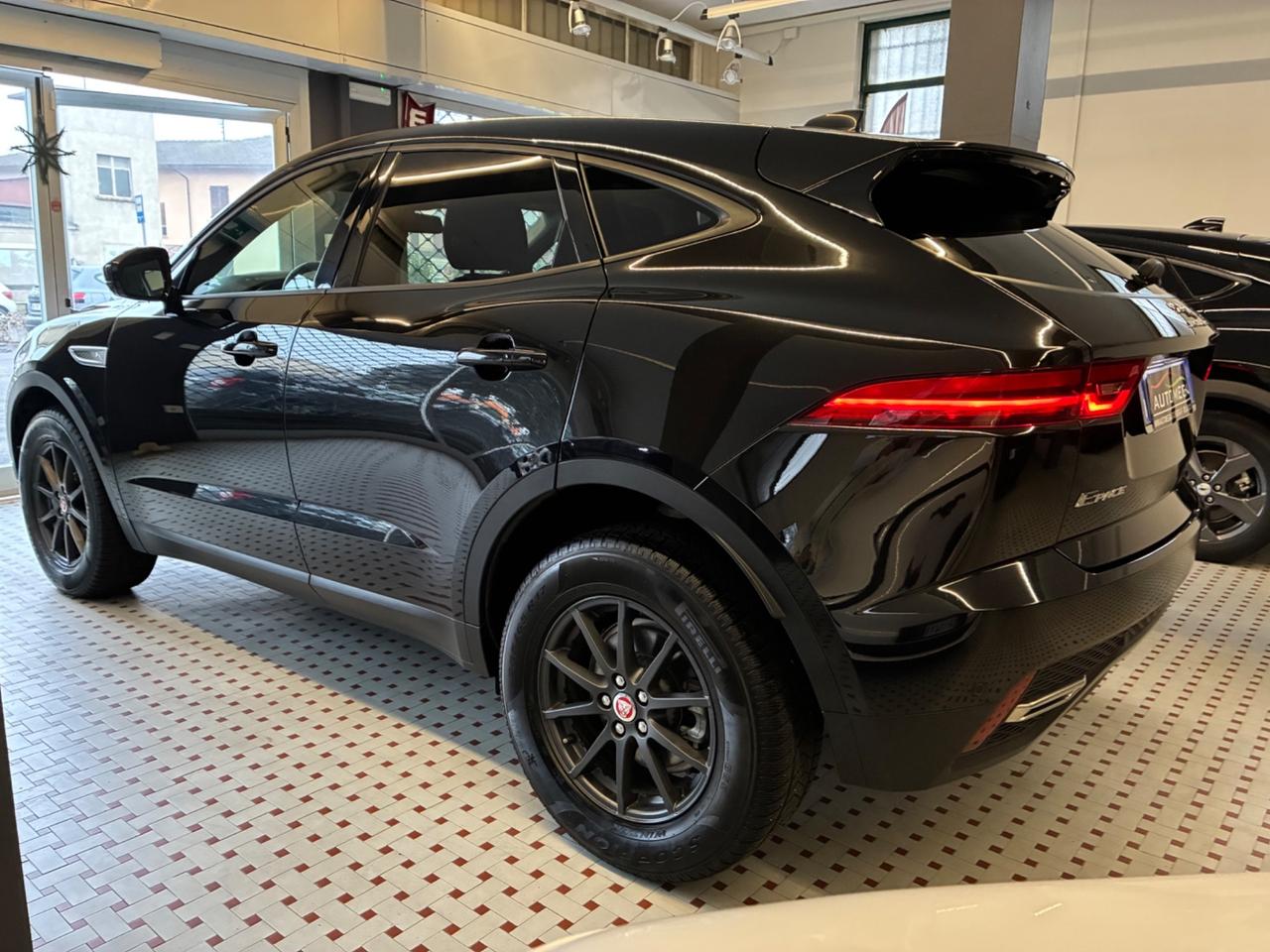 Jaguar E-Pace 2.0d i4 fwd 163cv Aziendale