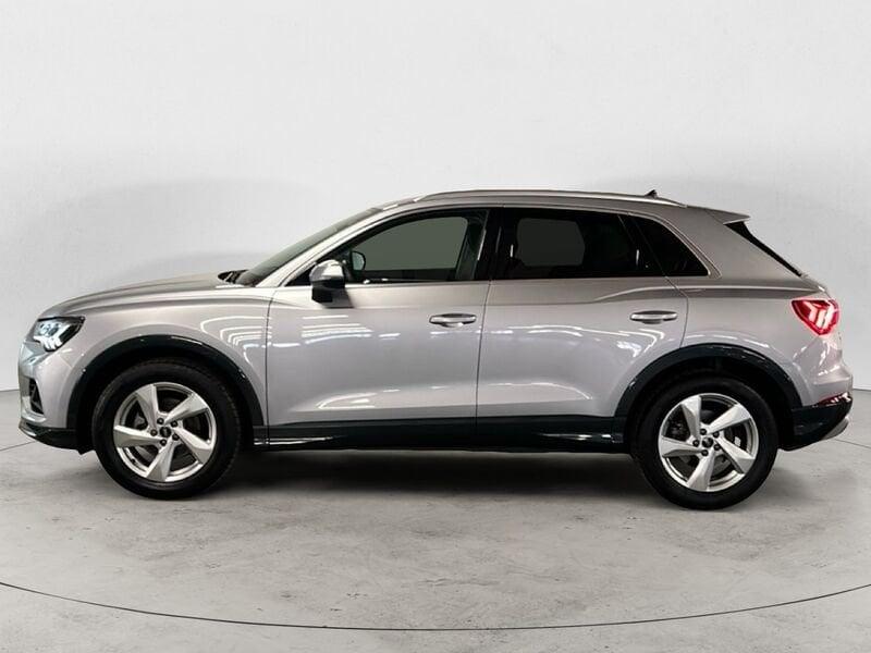 Audi Q3 Q3 35 2.0 tdi Identity Black s-tronic