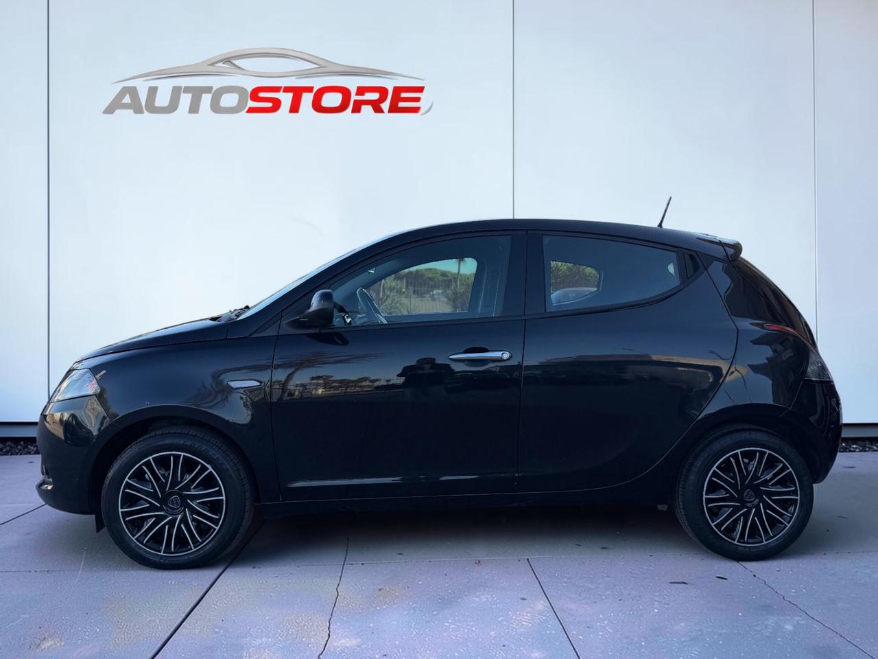 Lancia Ypsilon 1.0 FireFly 5 p. Hybrid Gold