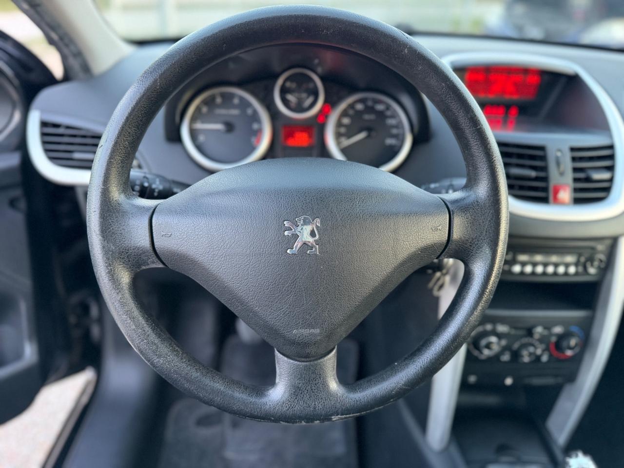 Peugeot 207 Plus 1.4 8V 75CV 5p. ECO GPL