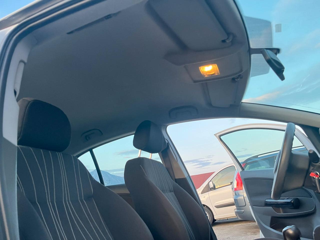 Opel Corsa D 1.2 80cv Enjoy Benzina e GPL Fabbrica