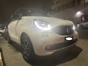 SMART FORFOUR AUTOMATICO 11/2019 INTERNI IN PELLE, TETTO PANORAMA ...