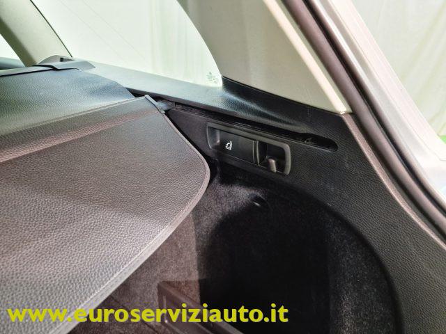 VOLKSWAGEN Passat VARIANT. 1.6 TDI DSG Comfortline