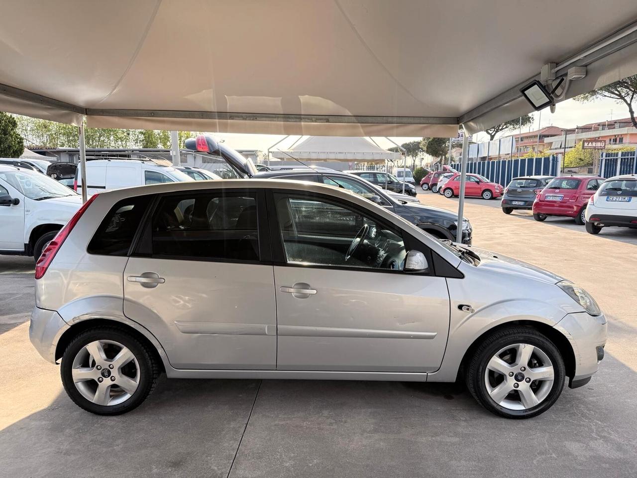 Ford Fiesta 1.4 TDCi 5p. Ghia