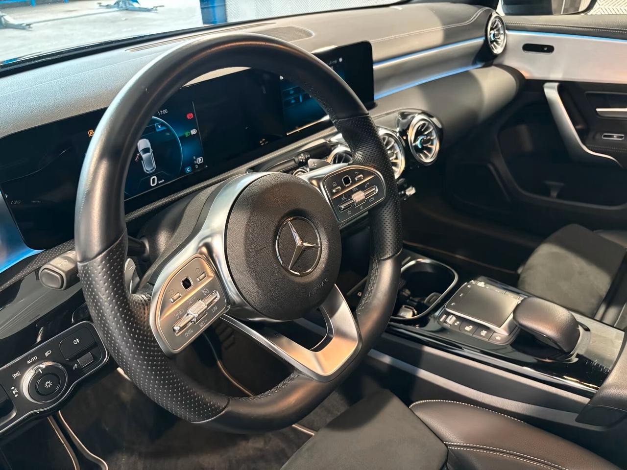 Mercedes-benz A 180 Automatic Premium AMG-LED-NAVI