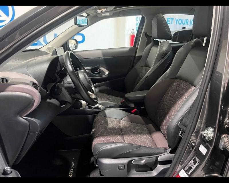 Toyota Yaris Cross 1.5h Lounge fwd 116cv e-cvt