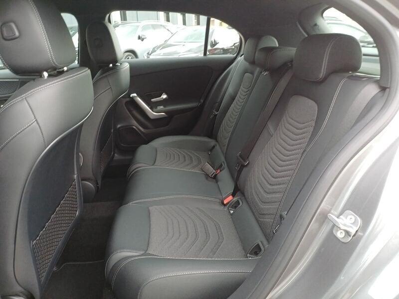 Mercedes-Benz Classe A A 180 d Progressive Advanced