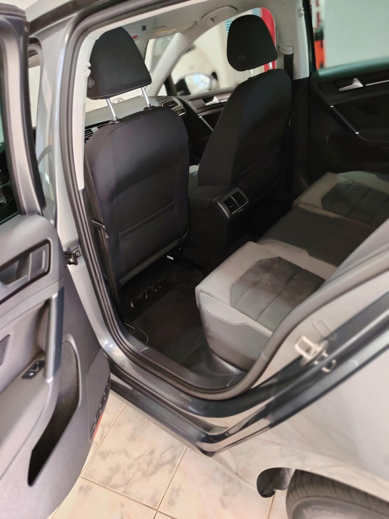 Volkswagen Golf 1.5 TGI 5p. Highline BlueMotion Technology