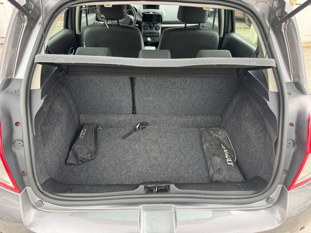 Renault Clio 1.2 GPL 75CV 20th 2011