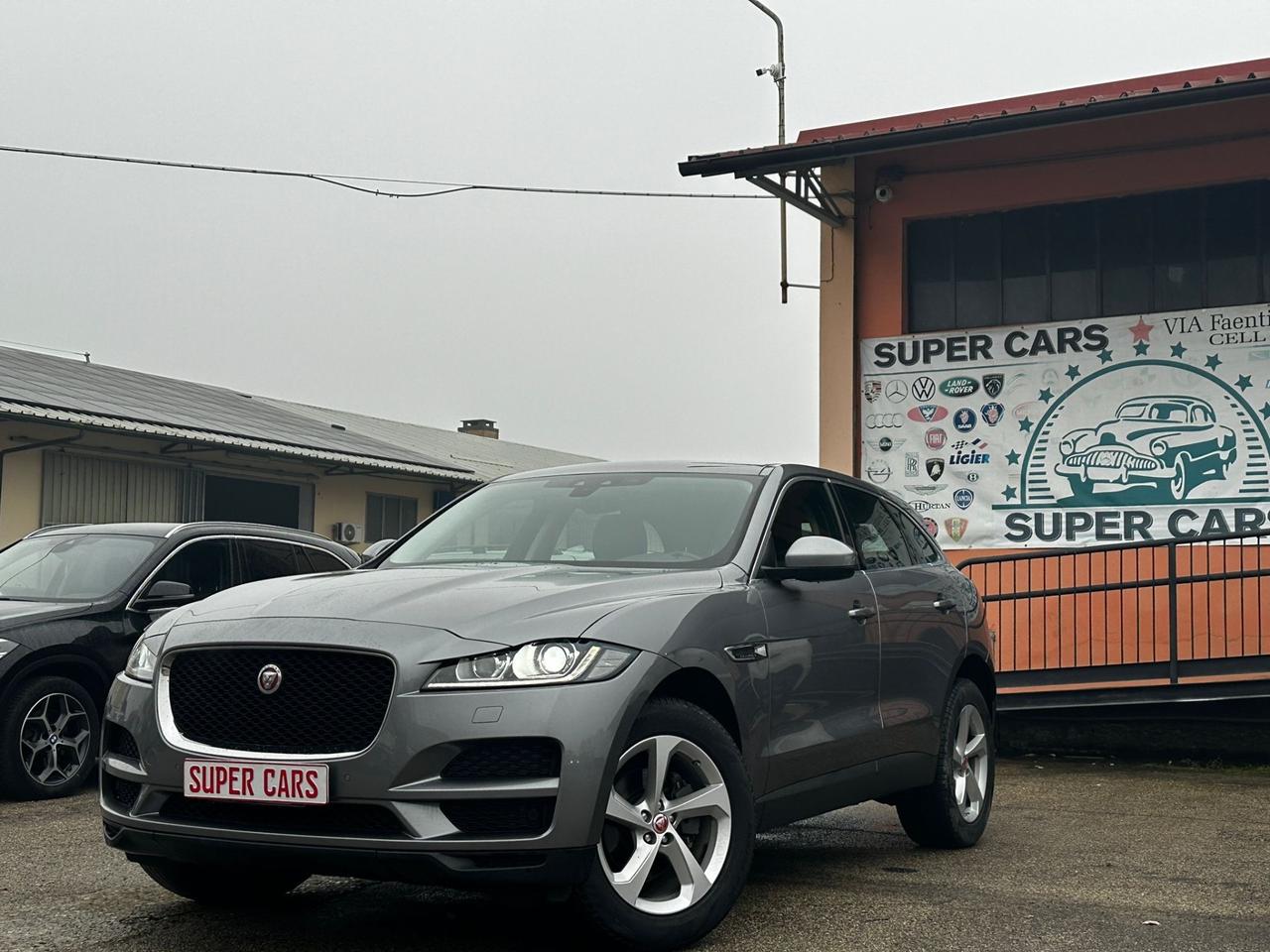 Jaguar F-Pace 2.0 D 180 CV AWD aut. R-Sport