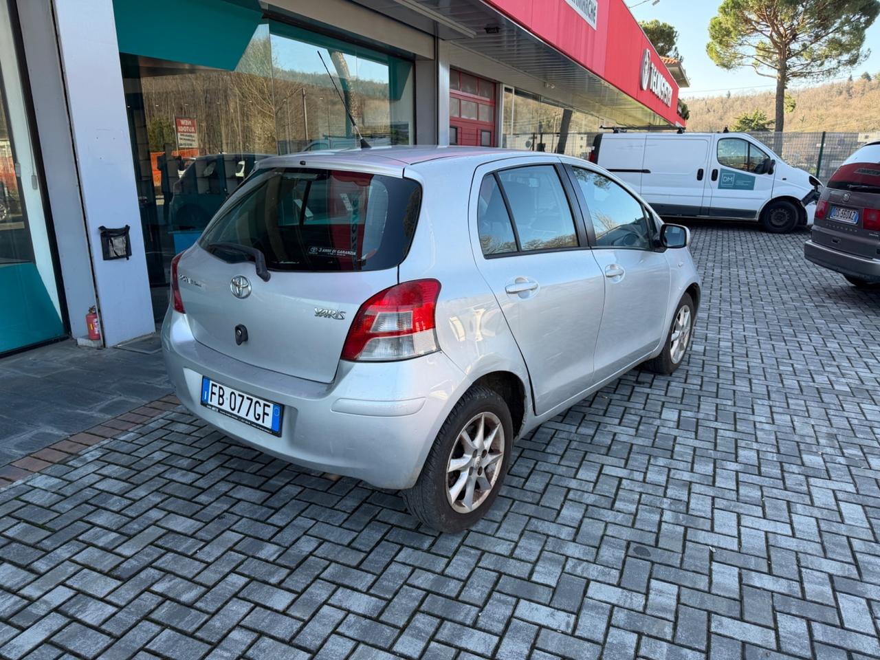 Toyota Yaris 1.4 D-4D 2011 - NEOPATENTATI