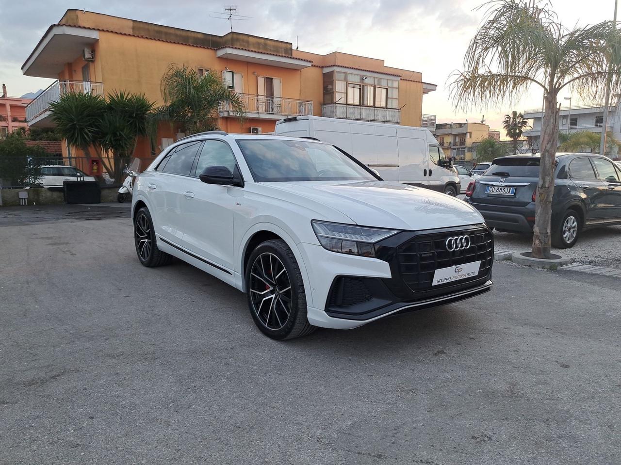 Audi Q8 50 TDI 286 CV quattro tiptronic
