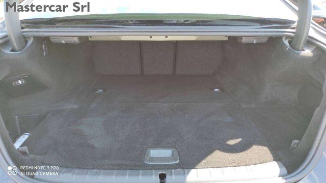 BMW 530 Serie 5 2020 Berlina LCI 530e Business auto - GF32