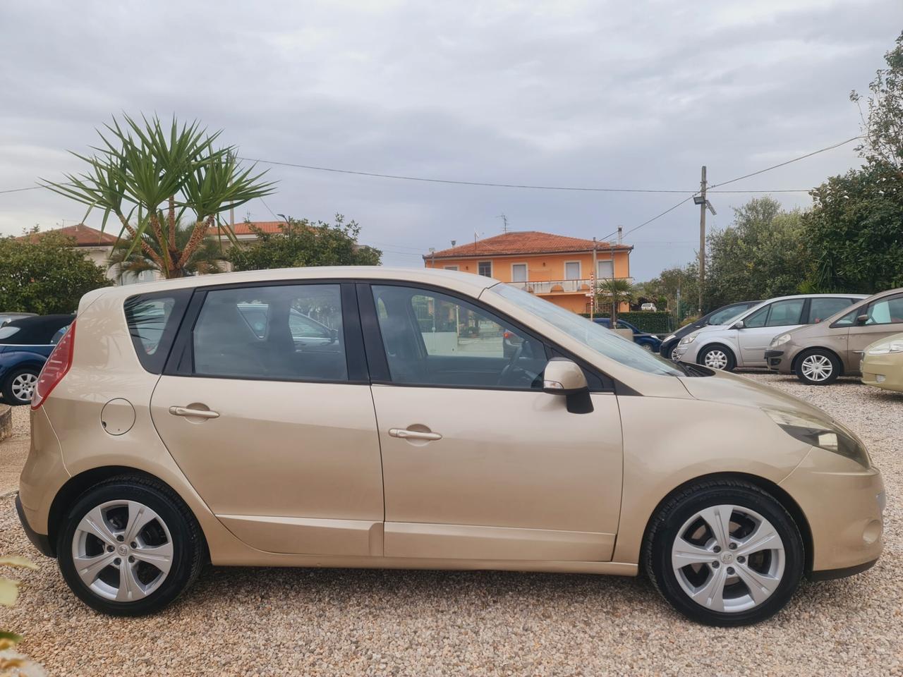 Renault Scenic Scénic X-Mod 1.5 dCi 110CV Dynamique