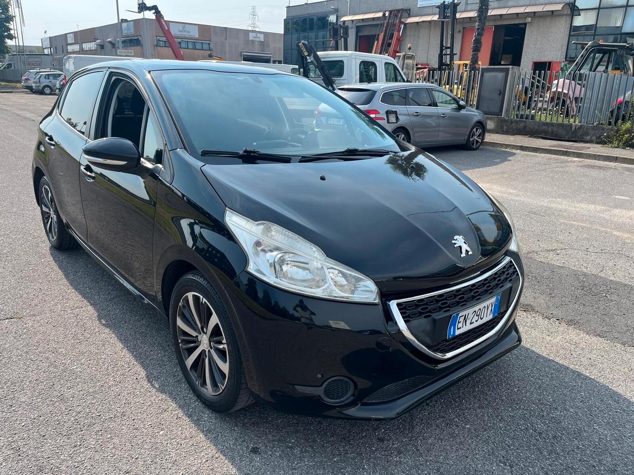 Peugeot 208 1.4 HDi 68 CV 5 porte Active