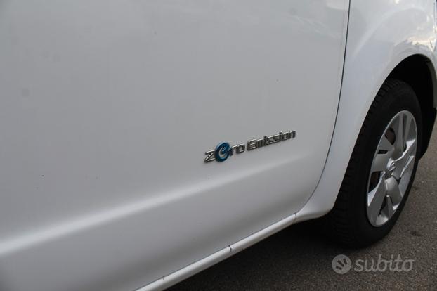 Nissan e-nv200 elettrico furgone attrezzati