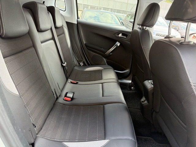 PEUGEOT 2008 1° serie BlueHDi 100 Allure