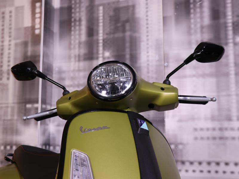 Piaggio Vespa GTS 300 Supersport HPE