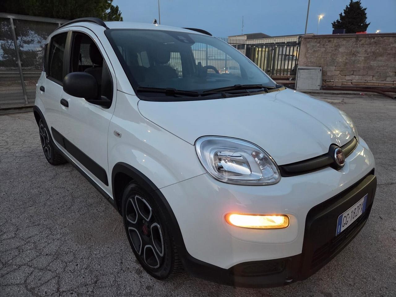 PANDA 1.0 FIREFLY S&S HYBRID CITY LIFE UNICO PROP.