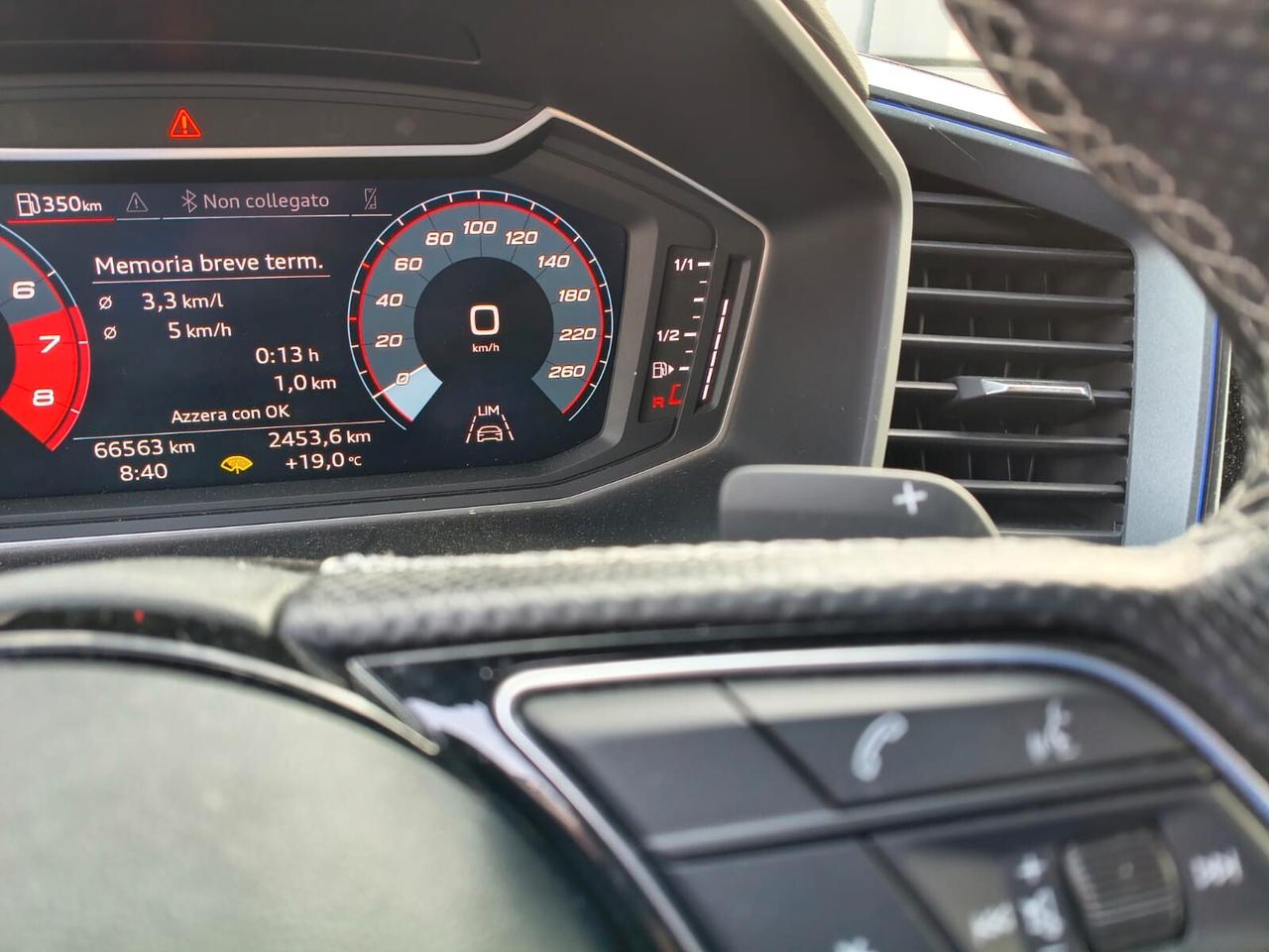 Audi A1 citycarver 30 TFSI S tronic Identity Contrast