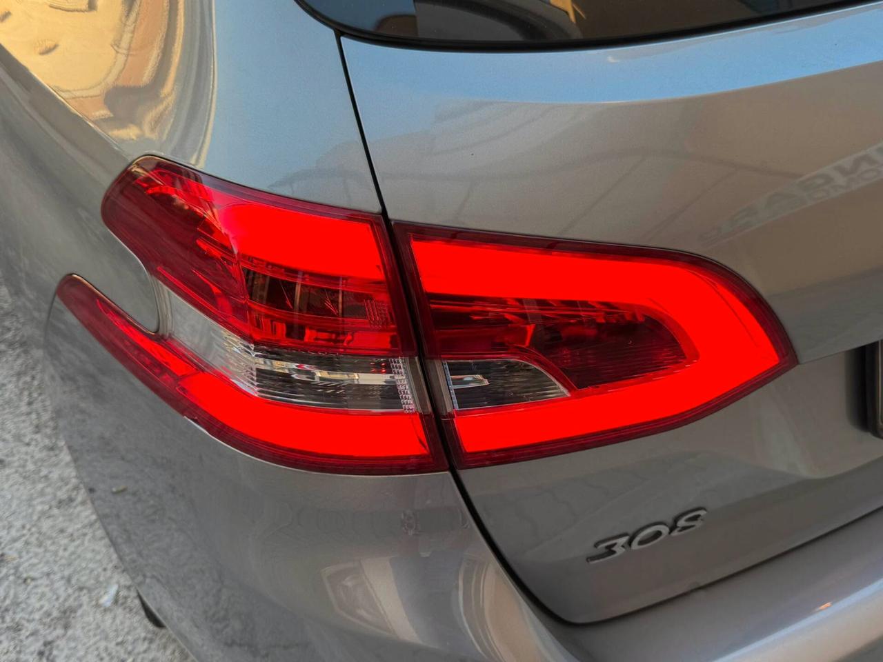 PEUGEOT 308 1.6 HDI 120 CV. S.W. ALLURE FULL FULL PERFETTA