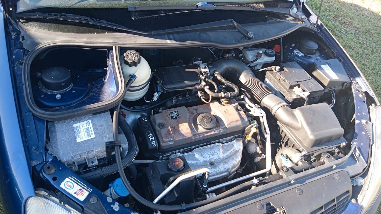 Peugeot 206 1.1 3p. XR