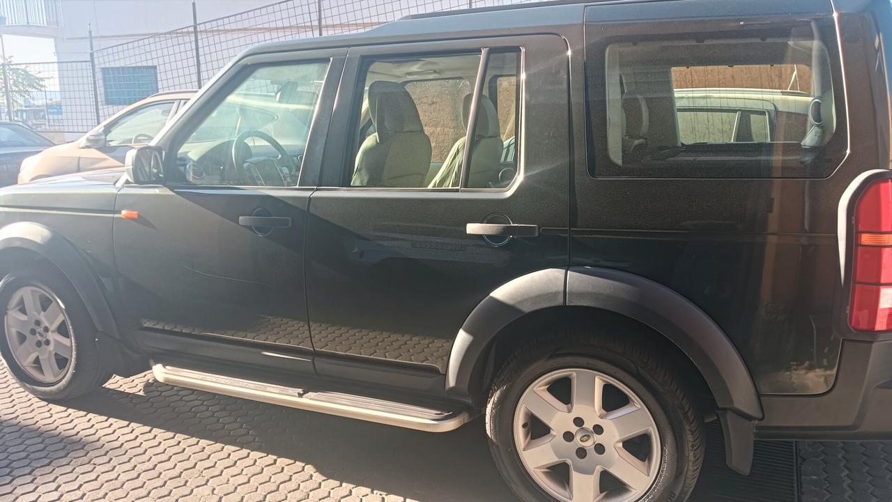 Land Rover Discovery 3 2.7 TDV6 HSE