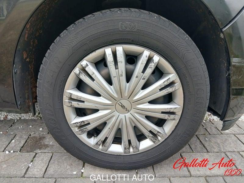 Dacia Sandero 1.4 GPL 75cv