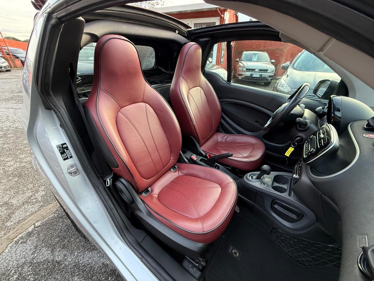 Smart 0.9 Turbo twinamic cabrio -pelle-rate-garanzia