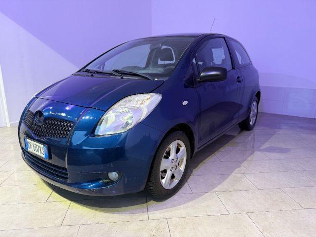 TOYOTA Yaris 1.0 3 porte Sol