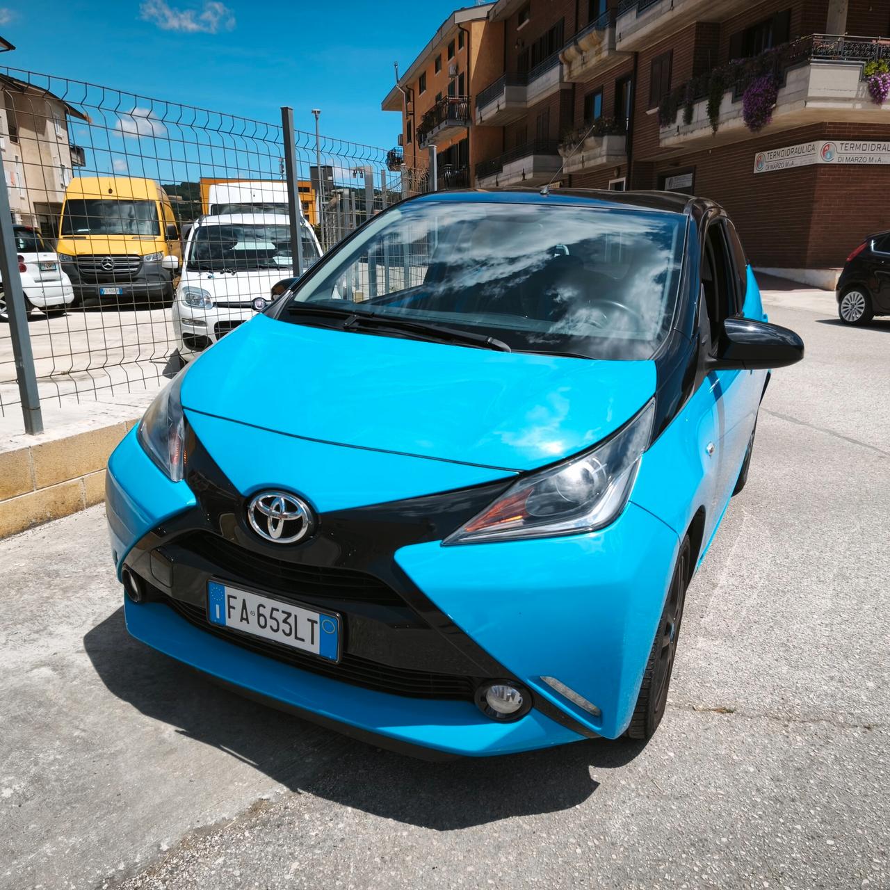 Toyota Aygo 1.0 VVT-i 69 CV 5 porte x-cool