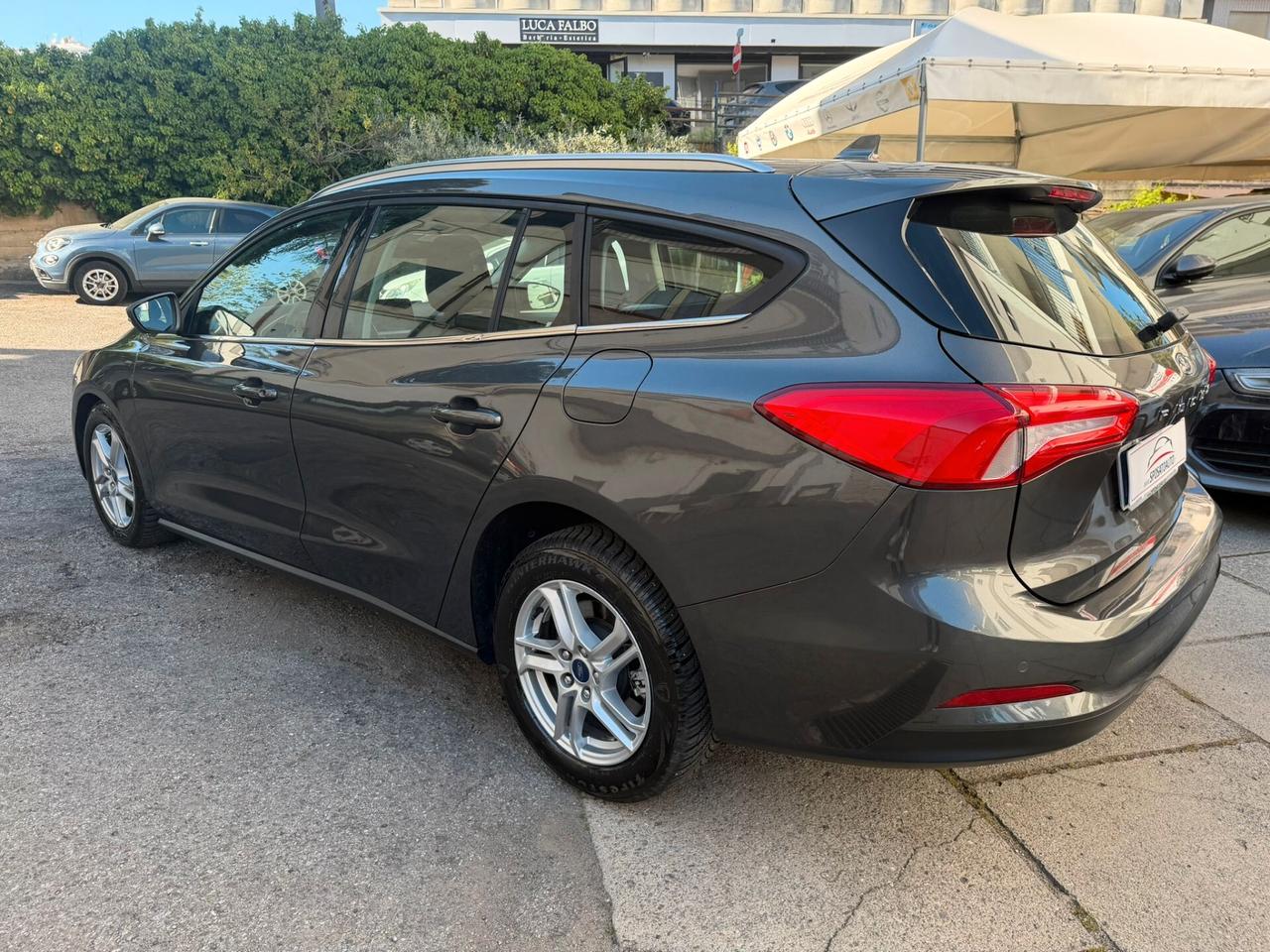 Ford Focus business