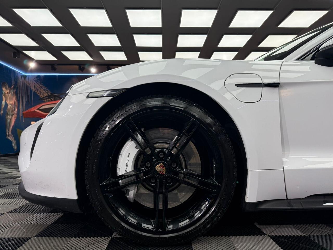 Porsche Taycan 4S Performance (988)