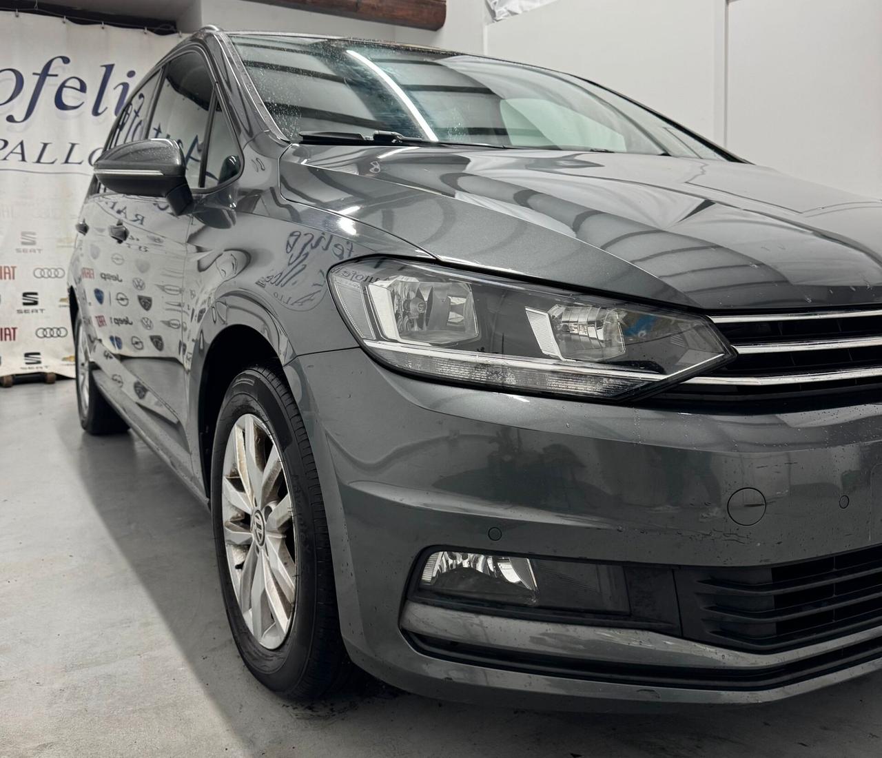 Volkswagen Touran 1.6 TDI 115 CV SCR DSG Executive BlueMotion Tech.