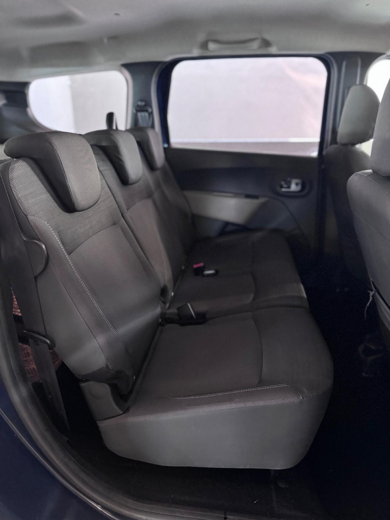 Dacia Lodgy 1.6 8V 85CV 5 posti Lauréate GPL