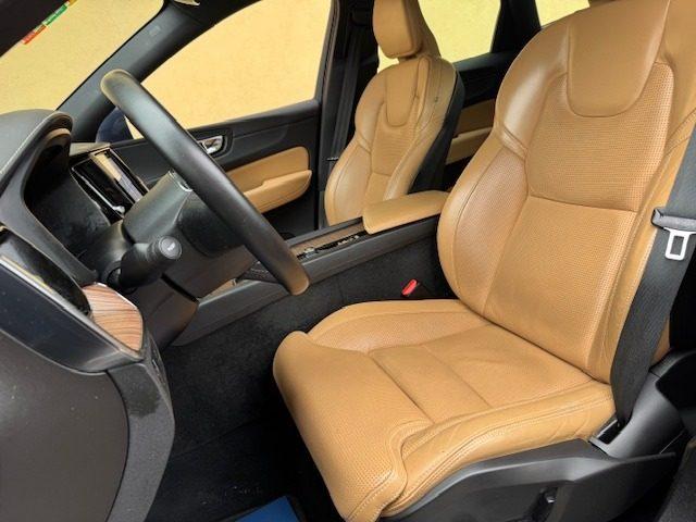 VOLVO XC60 B4 (d) AWD Geartronic Inscription