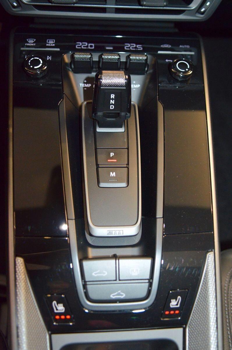 Porsche 911 Carrera